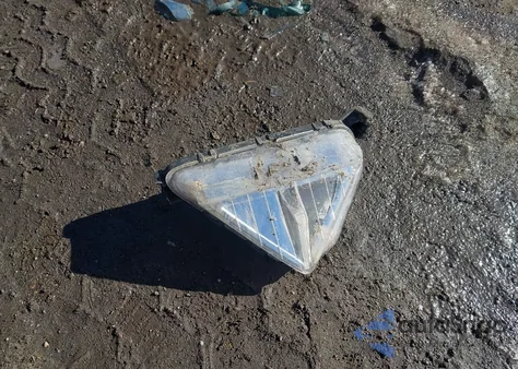 2019 Hyundai Elantra Value Edition z USA, uszkodzony, nr VIN 5NPD84LFXKH493192